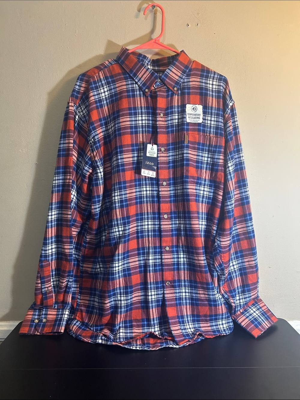 Izod Men’s Orange and Blue Plaid Button-Down Shirt Size XLarge. New with Tags